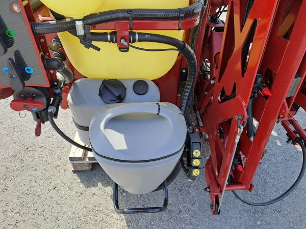 Навісний обприскувач Hardi Master 1000 (2025)