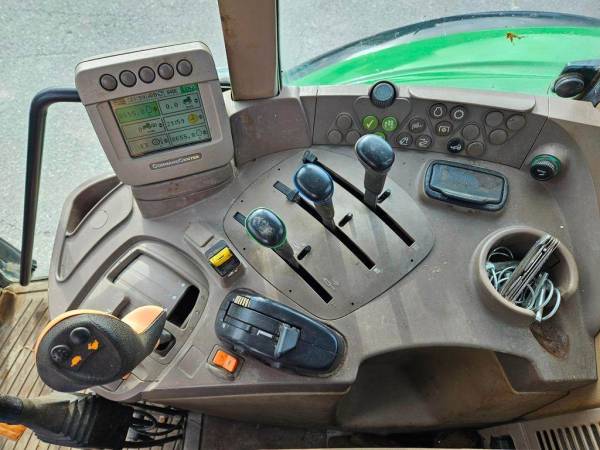 Трактор John Deere 6330 (2010)
