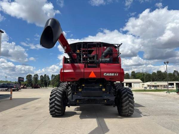 Комбайн Case IH 8120 (2011)