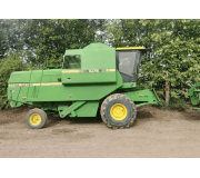 Комбайн John Deere 1075