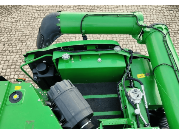 Комбайн John Deere S 690i (2016)