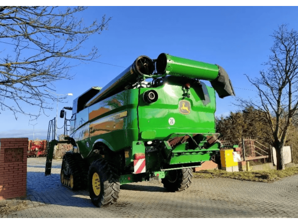 Комбайн John Deere S 690i (2016)