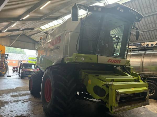 Комбайн Claas Lexion 550 (2006)