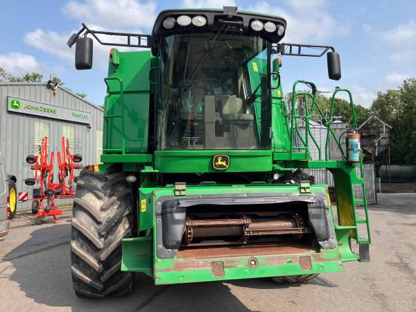 Комбайн John Deere S690i HM (2010)