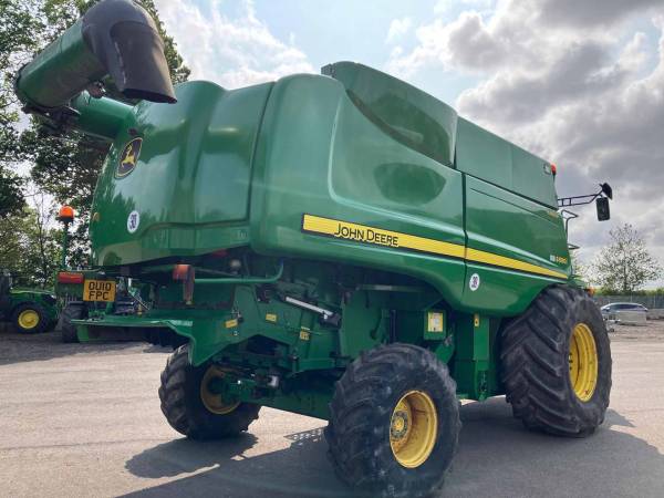 Комбайн John Deere S690i HM (2010)