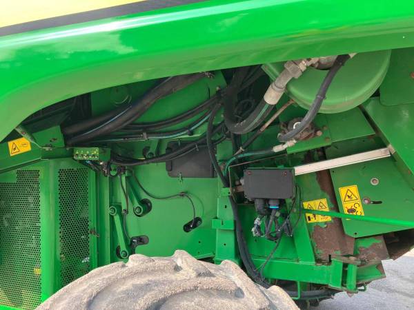 Комбайн John Deere S690i HM (2010)