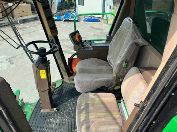 Комбайн John Deere S690i HM (2010)