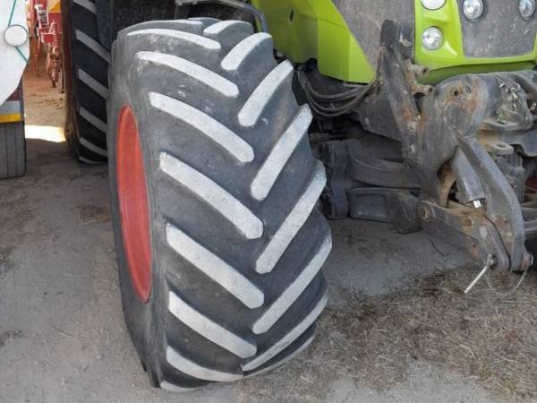 Трактор Claas Axion 840 (2008)