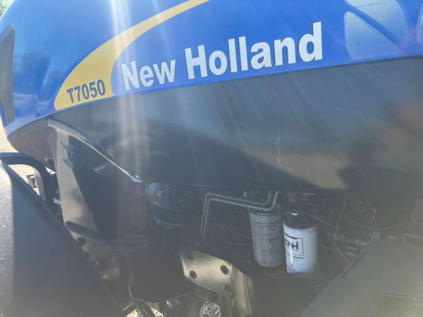 Трактор New Holland T7050 (2007)