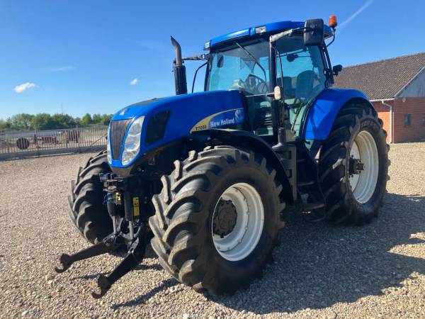 Трактор New Holland T7050 (2007)