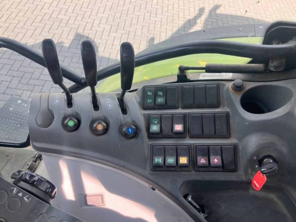 Трактор Claas Arion 640 (2015)