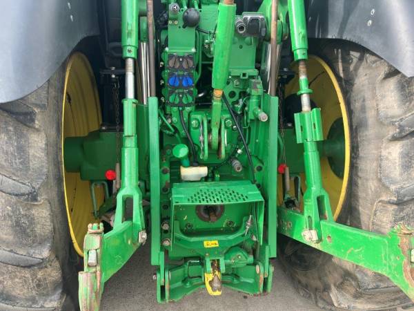Трактор John Deere 6175R (2015)