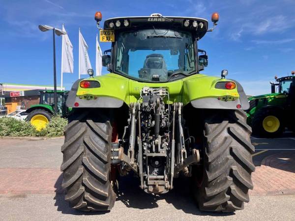Трактор Claas Axion 810 (2017)