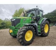 Трактор John Deere 6215R