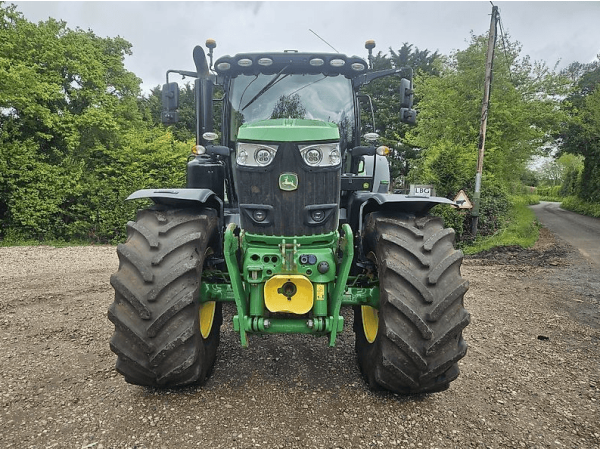 Трактор John Deere 6215R (2018)