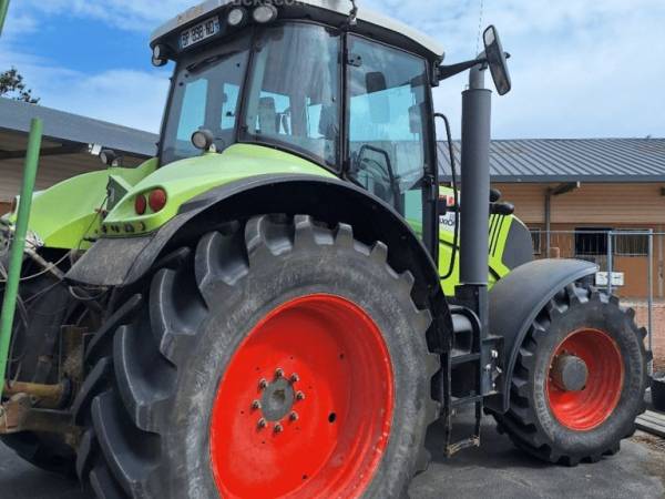 Трактор Claas Axion 810 (2011)