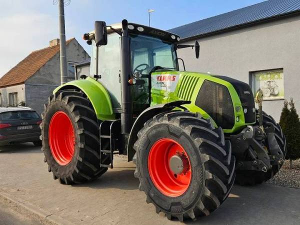 Трактор Claas Axion 840 (2012)