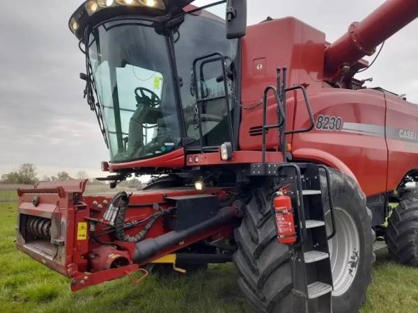 Комбайн Case IH Axial-Flow 8230 (2013)