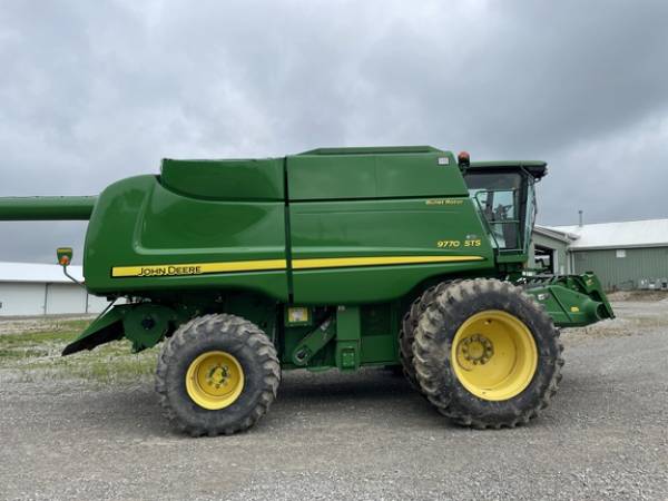 Комбайн John Deere 9770 STS (2010)