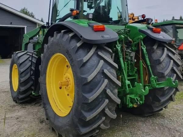 Трактор John Deere 7920 (2006)