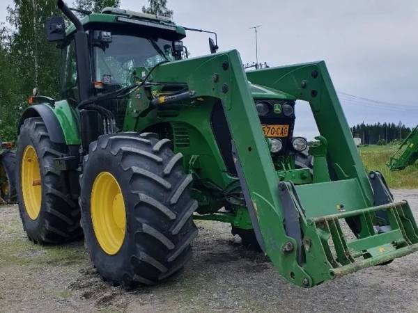 Трактор John Deere 7920 (2006)
