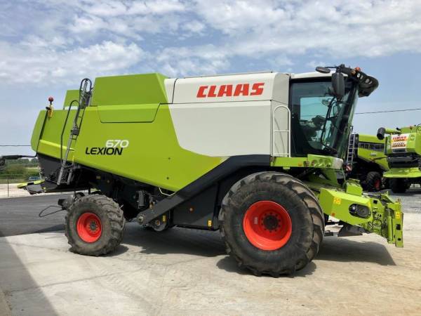 Комбайн Claas Lexion 670 Montana (2015)