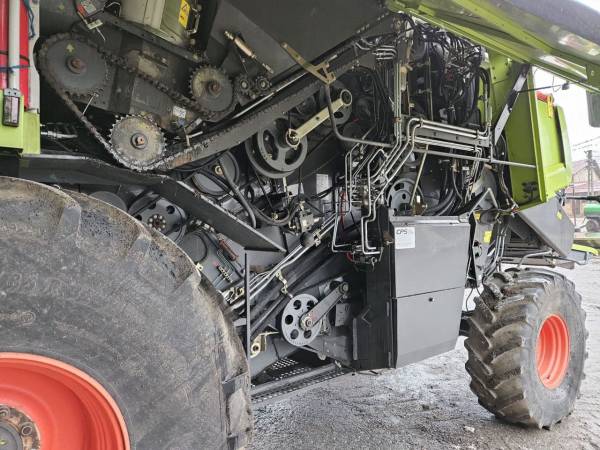 Комбайн Claas Lexion 670 Montana (2014)