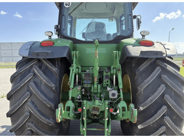 Трактор John Deere 8310R (2013)