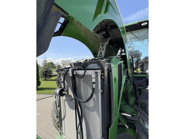 Трактор John Deere 8310R (2013)
