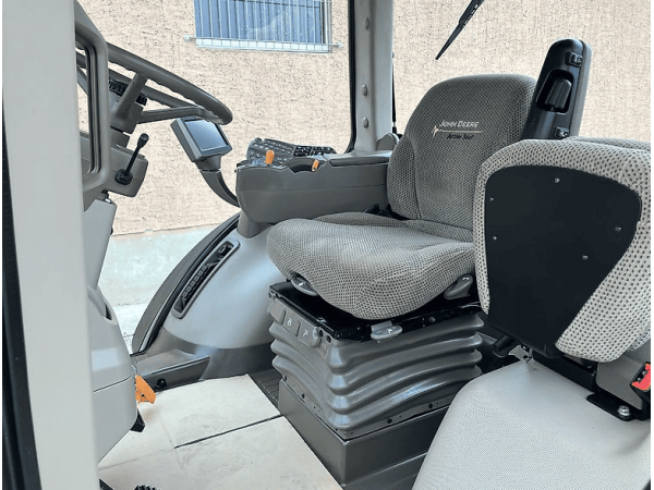 Трактор John Deere 8310R (2013)