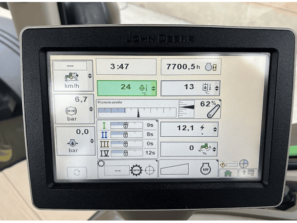 Трактор John Deere 8310R (2013)