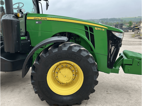 Трактор John Deere 8310R (2013)