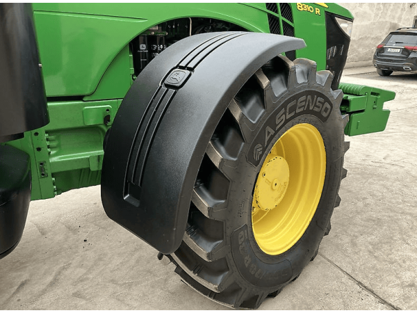 Трактор John Deere 8310R (2013)