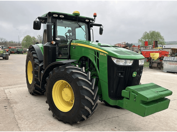 Трактор John Deere 8310R (2013)