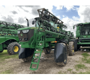 Самохідний обприскувач John Deere R4023