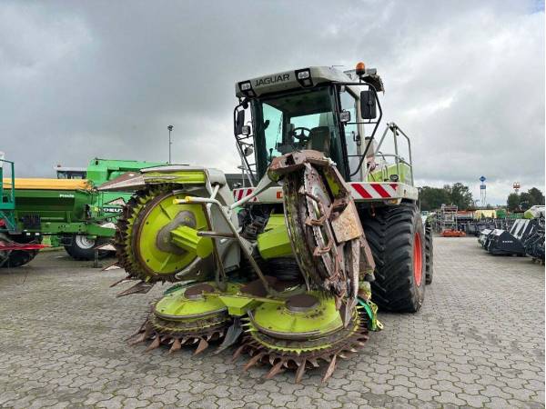 Кормозбиральний комбайн Claas Jaguar 850 (2010)