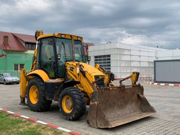 Екскаватор-навантажувач JCB 3CX (2004)