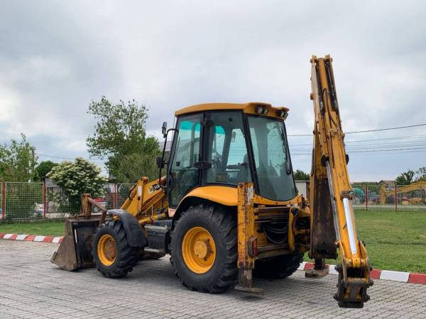 Екскаватор-навантажувач JCB 3CX (2004)