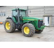Трактор John Deere 8400
