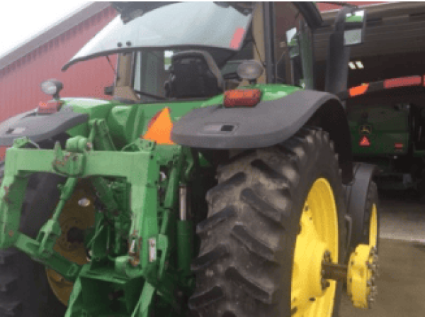 Трактор John Deere 8330 (2007)