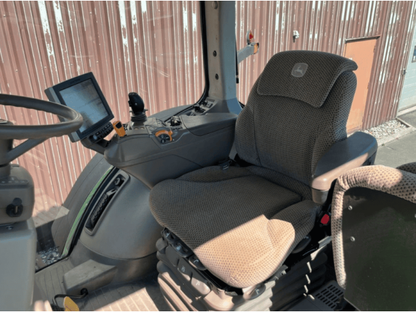 Трактор John Deere 8400R (2017)