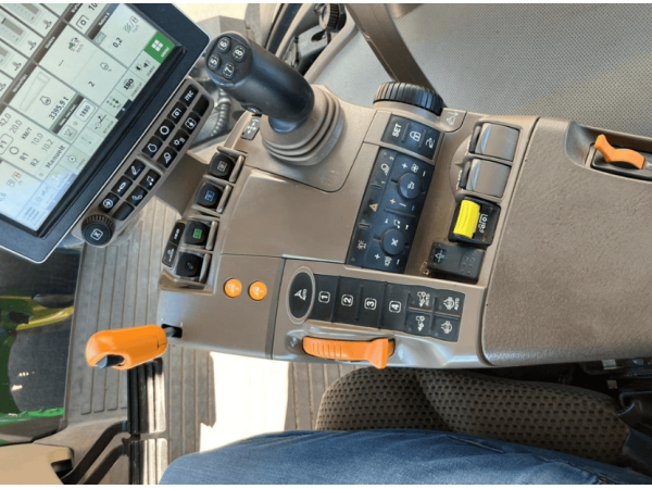 Трактор John Deere 8400R (2017)