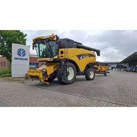 Комбайн New Holland CX860 (2004)