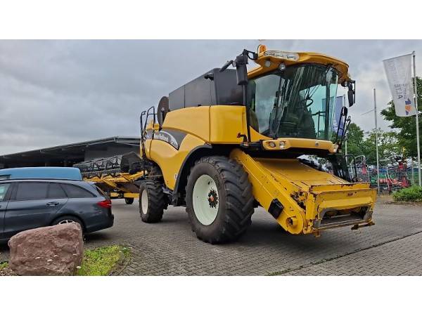 Комбайн New Holland CX860 (2004)