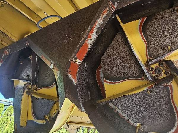 Комбайн New Holland TX 68 (1997)