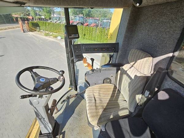 Комбайн New Holland TX 68 (1997)