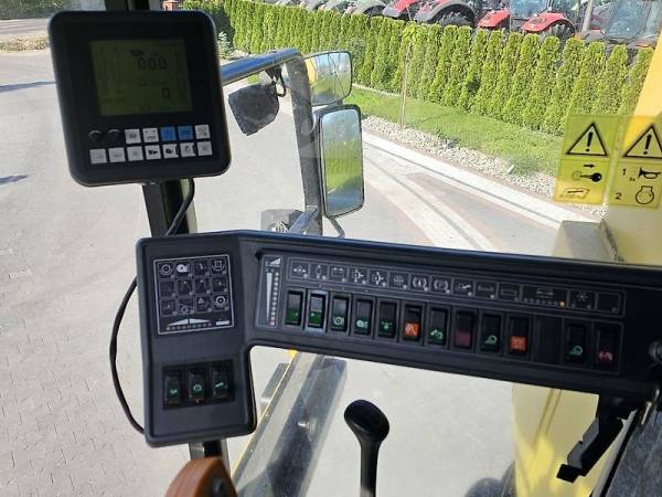 Комбайн New Holland TX 68 (1997)