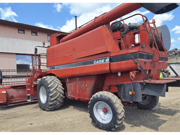 Комбайн Case IH 2388 Axial-Flow (1999)