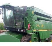 Комбайн John Deere 2256