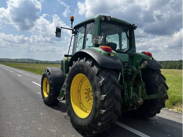 Трактор John Deere 6920 (2003)